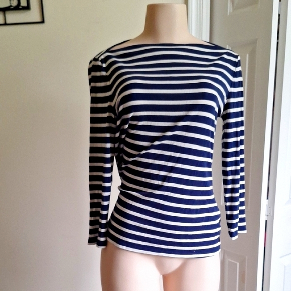 Old Navy Tops - 3/$20 Old Navy Women's Blue and White Striped Top Size M
